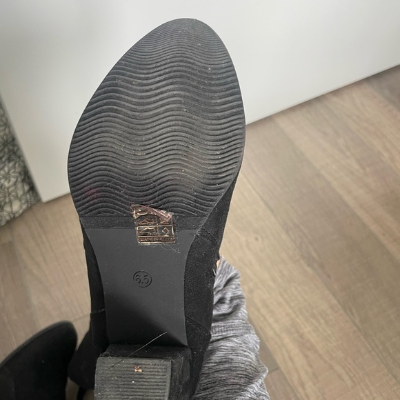 Knew high boots unbranded LIKE NEW - Picture 3 of 3